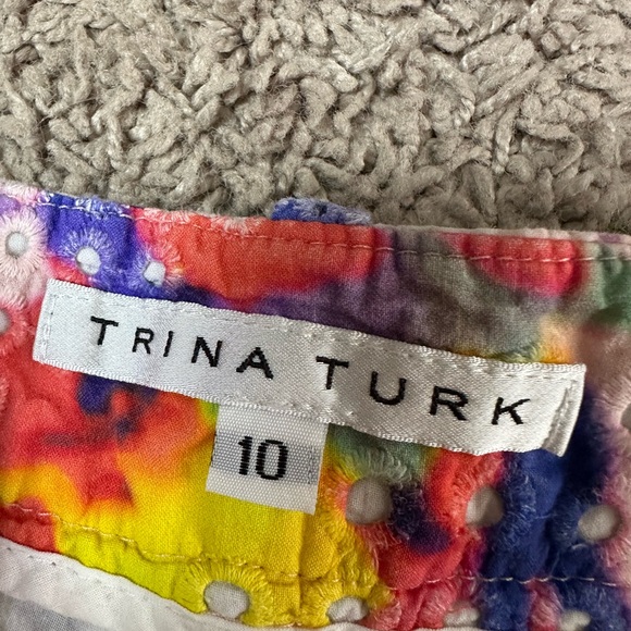 Trina Turk Summer Floral Eyelet Multi Shorts - Picture 8 of 10